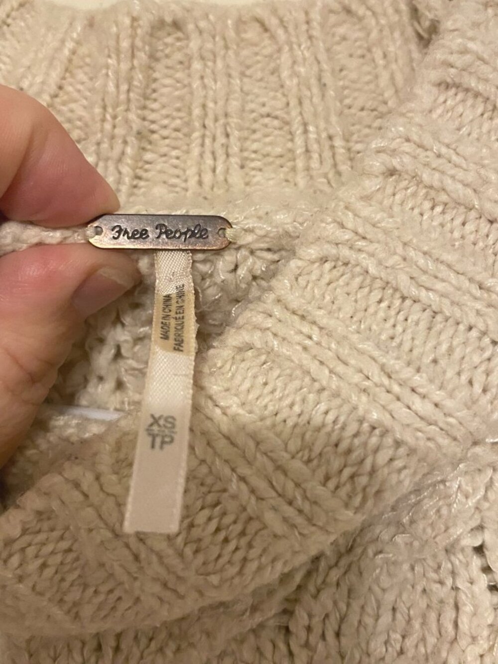 Women's Free People White Ivory Cable Knit Cropped Sweater Size XS - Picture 2 of 3